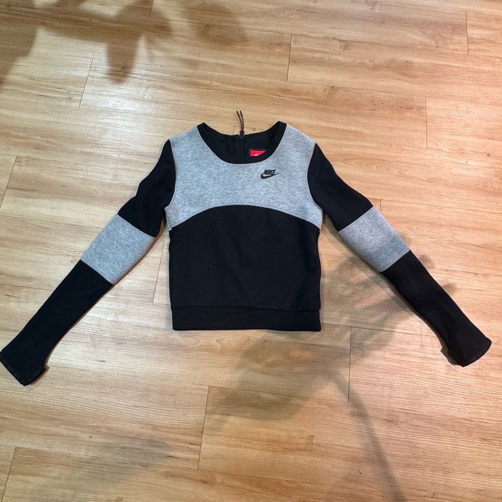 Nike vintage zip up workout top grey and black size S